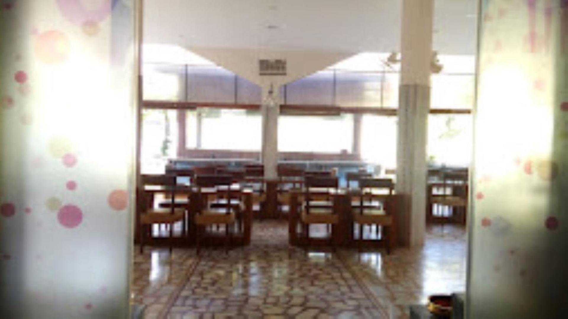 Hotel Saroj Sāgar Екстериор снимка